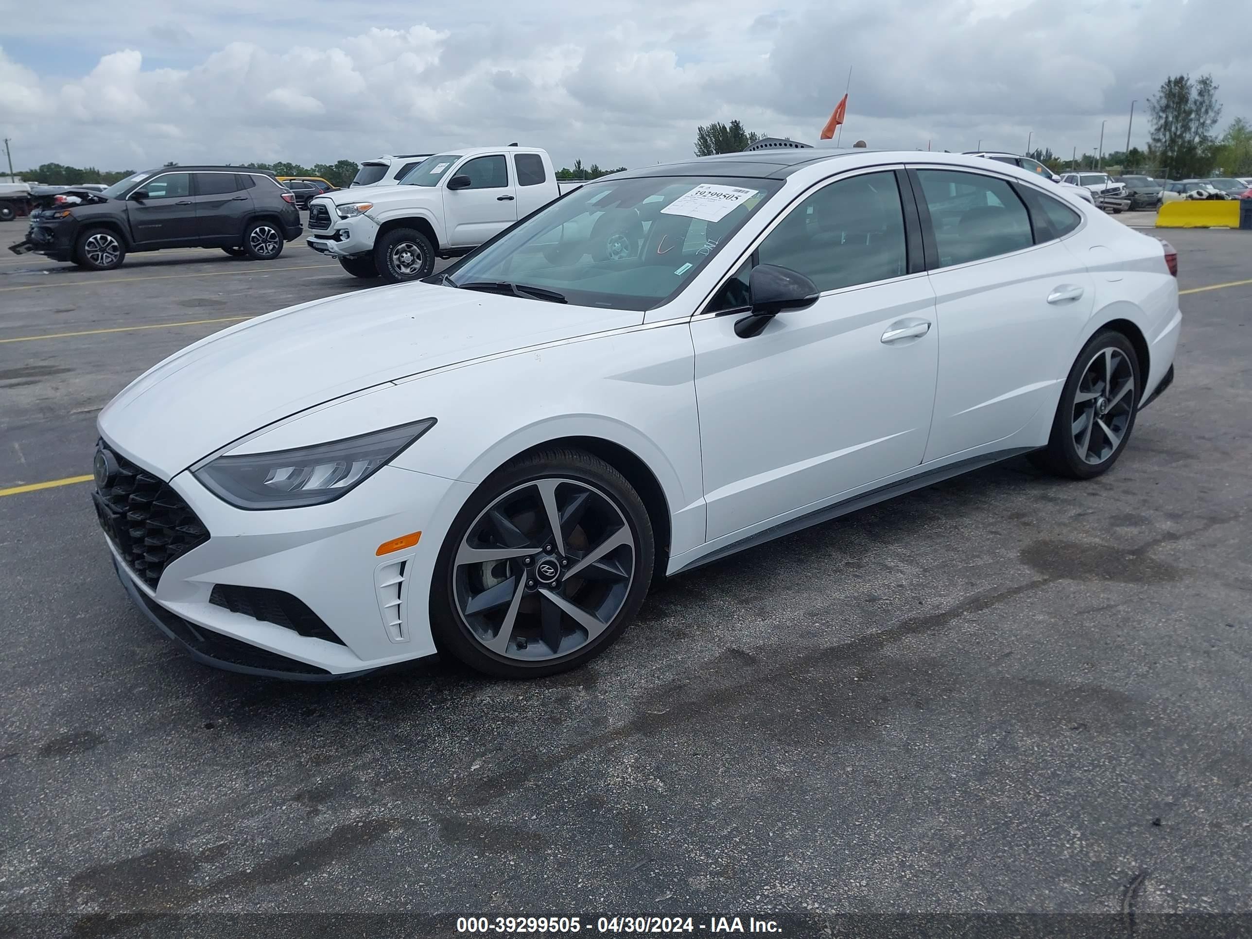 Photo 1 VIN: KMHL44J20PA278843 - HYUNDAI SONATA 