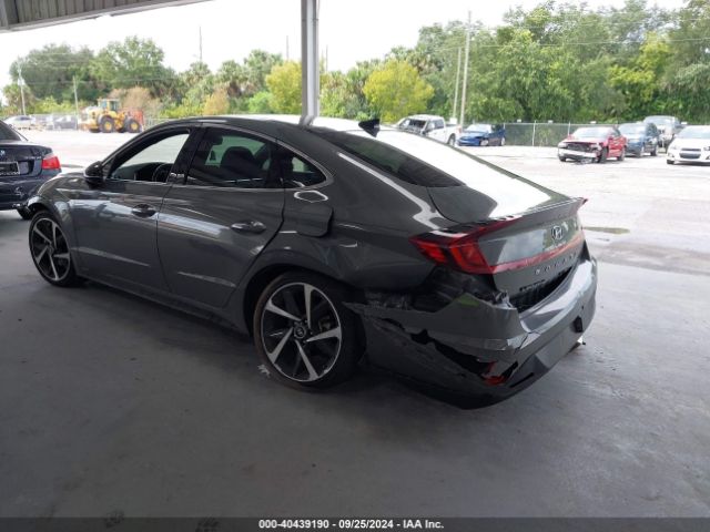 Photo 2 VIN: KMHL44J21PA282562 - HYUNDAI SONATA 