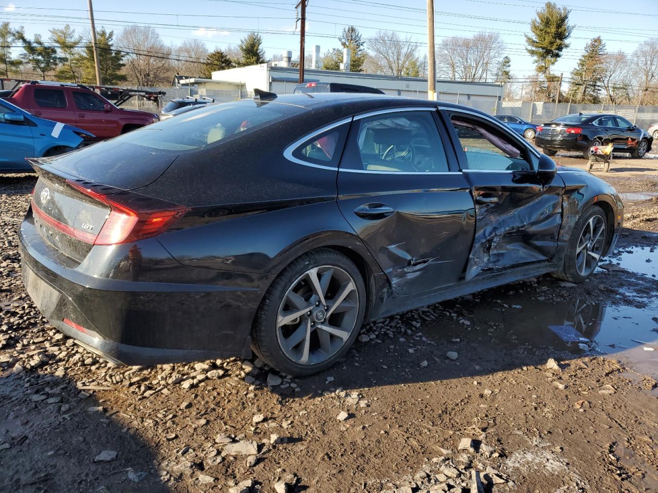 Photo 2 VIN: KMHL44J24NA226645 - HYUNDAI SONATA 