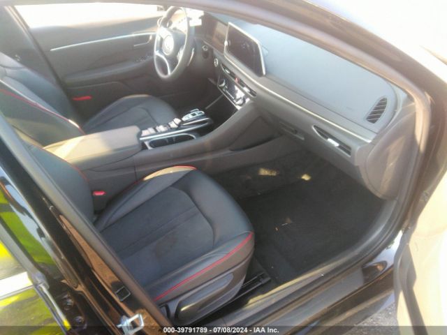 Photo 4 VIN: KMHL44J29NA212305 - HYUNDAI SONATA 