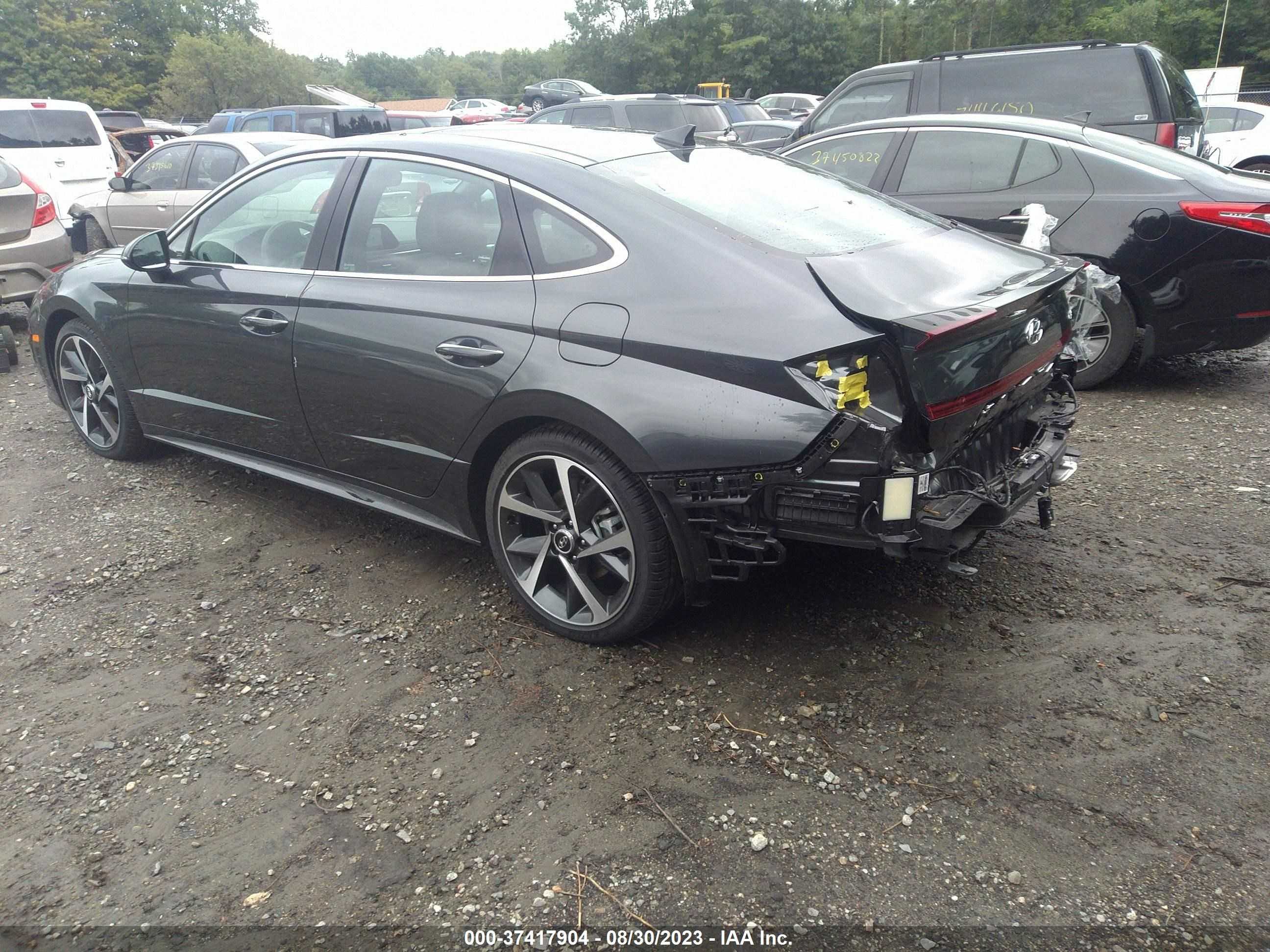 Photo 2 VIN: KMHL44J2XPA249138 - HYUNDAI SONATA 