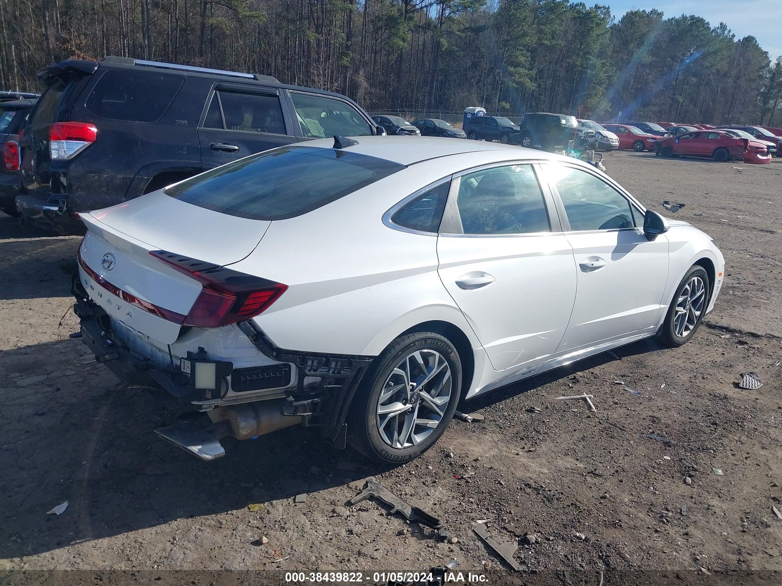 Photo 3 VIN: KMHL64JA0NA210671 - HYUNDAI SONATA 