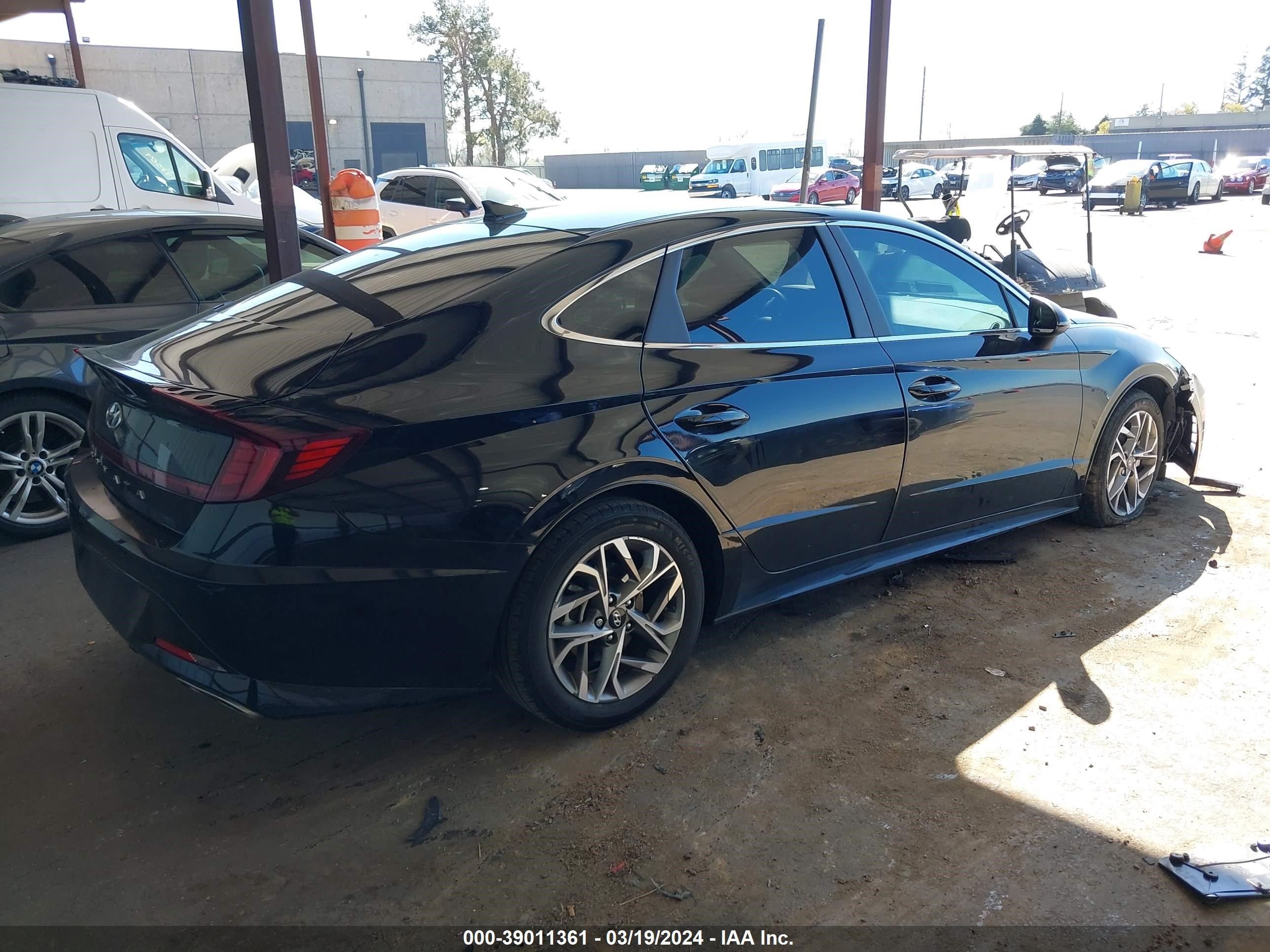 Photo 3 VIN: KMHL64JA3MA150495 - HYUNDAI SONATA 