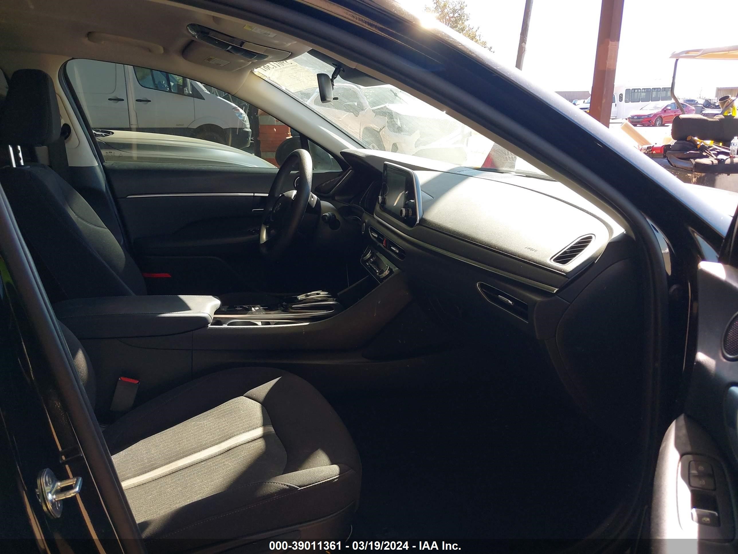 Photo 4 VIN: KMHL64JA3MA150495 - HYUNDAI SONATA 