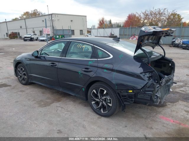 Photo 2 VIN: KMHL64JA3RA379928 - HYUNDAI SONATA 