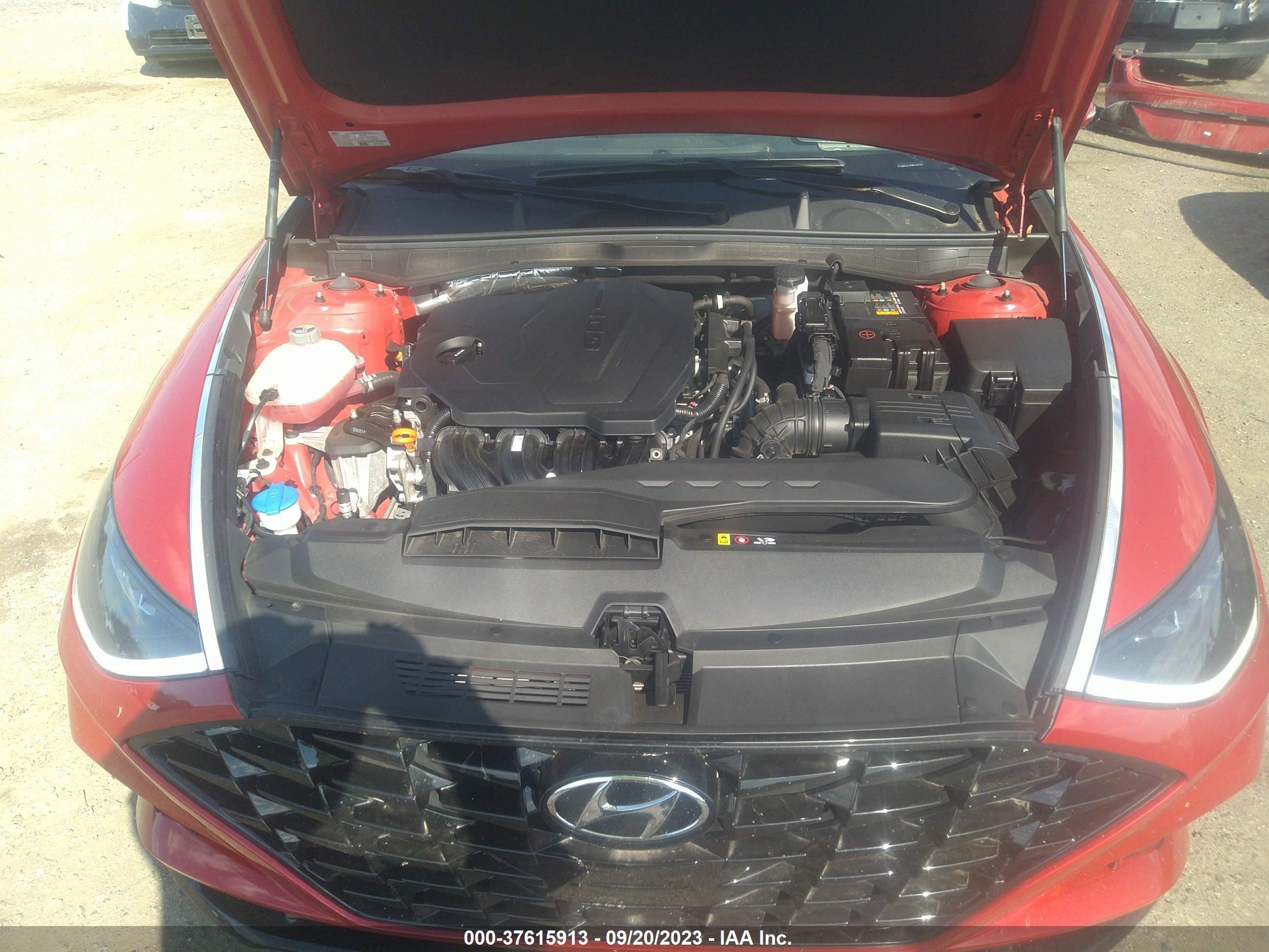 Photo 9 VIN: KMHL64JA5MA146156 - HYUNDAI SONATA 