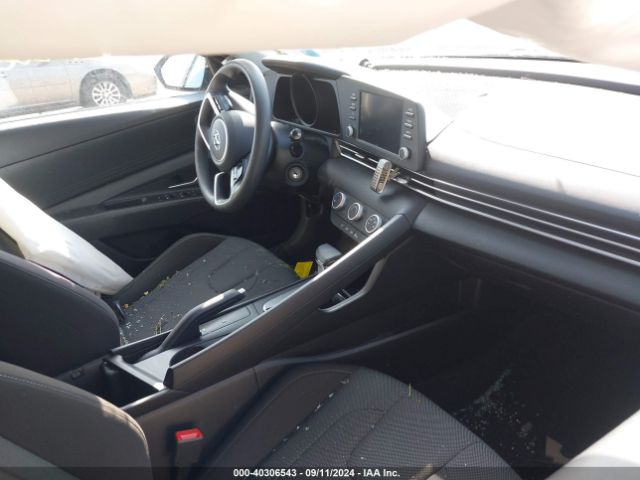 Photo 4 VIN: KMHLL4AG1NU329373 - HYUNDAI ELANTRA 