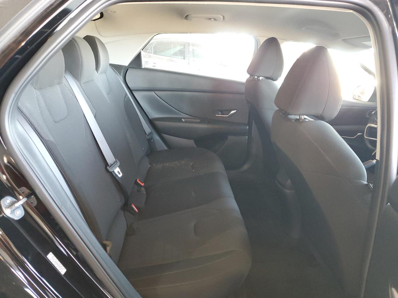 Photo 9 VIN: KMHLL4AG2PU593477 - HYUNDAI ELANTRA 