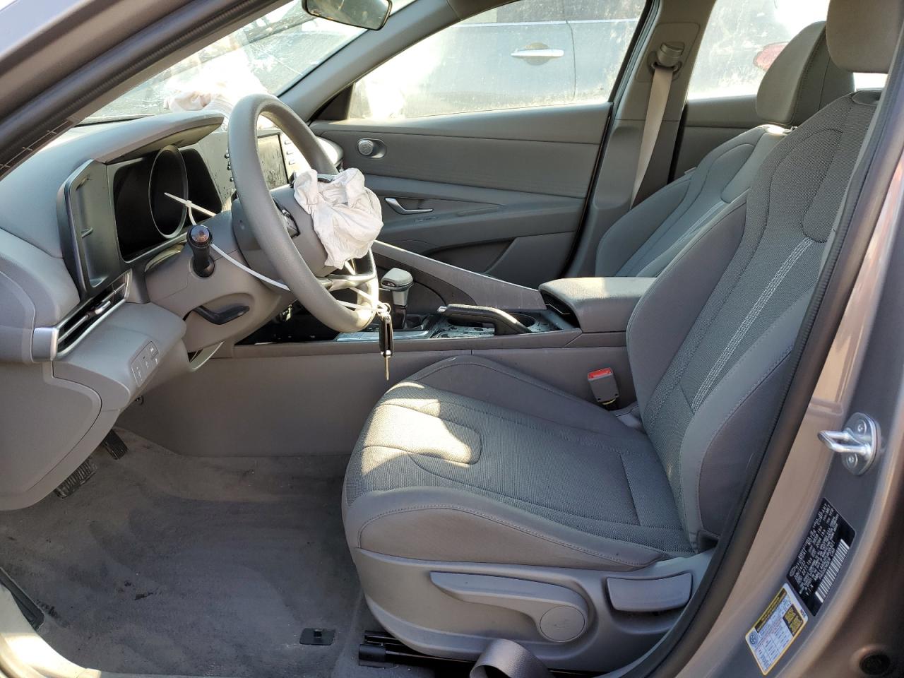 Photo 6 VIN: KMHLL4AG2PU605921 - HYUNDAI ELANTRA 