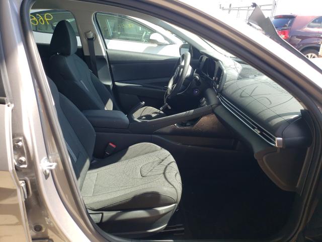 Photo 4 VIN: KMHLL4AG6MU124405 - HYUNDAI ELANTRA SE 