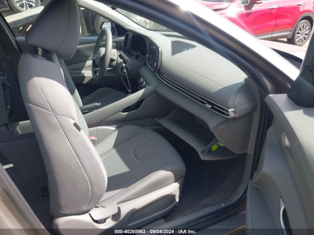 Photo 4 VIN: KMHLL4AG9PU393891 - HYUNDAI ELANTRA 