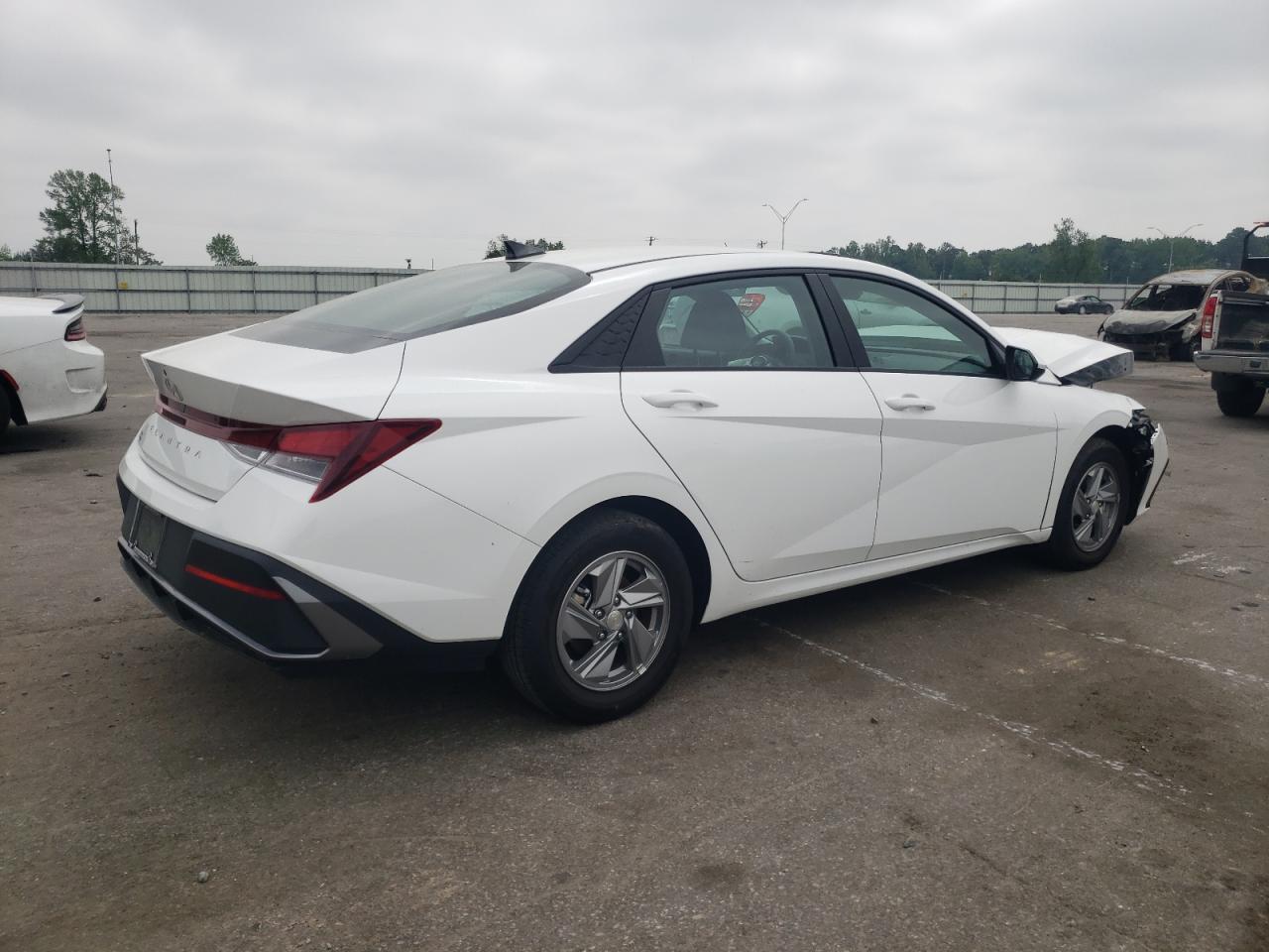 Photo 2 VIN: KMHLL4DG0RU640665 - HYUNDAI ELANTRA 