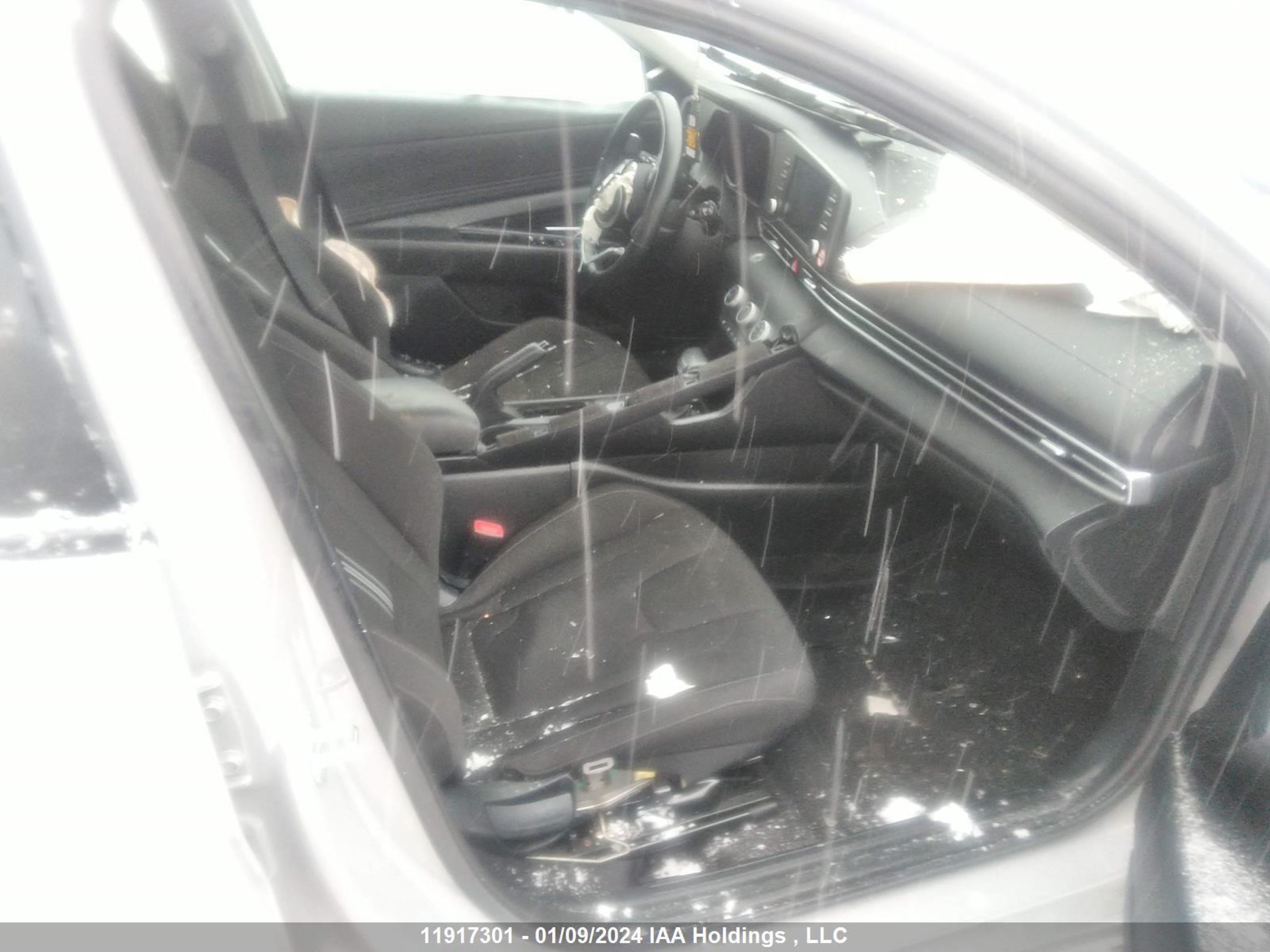 Photo 4 VIN: KMHLM4AG0MU077238 - HYUNDAI ELANTRA 