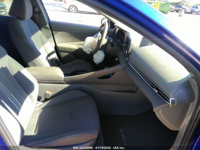 Photo 4 VIN: KMHLM4AG0MU140810 - HYUNDAI ELANTRA 