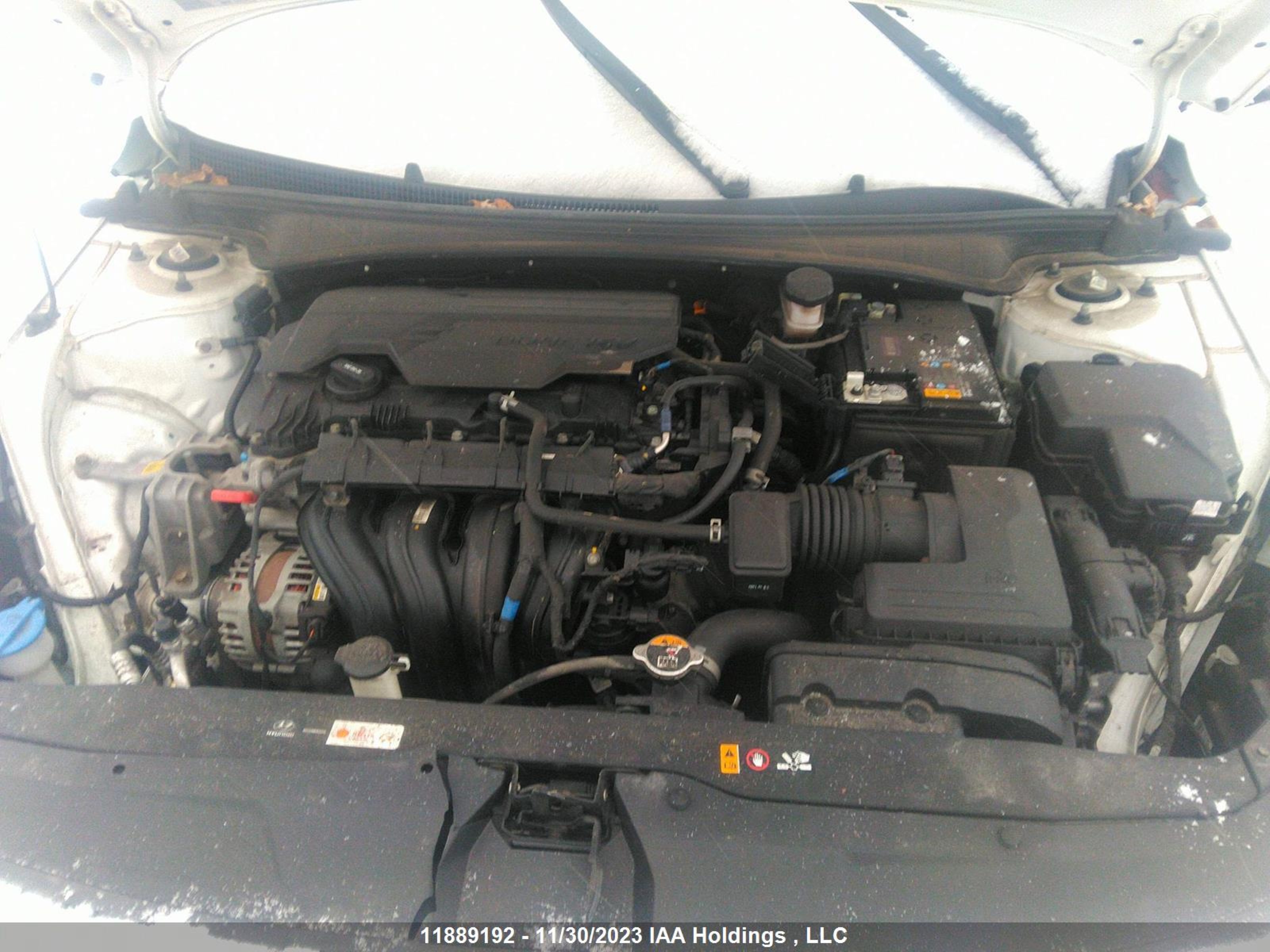 Photo 9 VIN: KMHLM4AG0MU167103 - HYUNDAI ELANTRA 