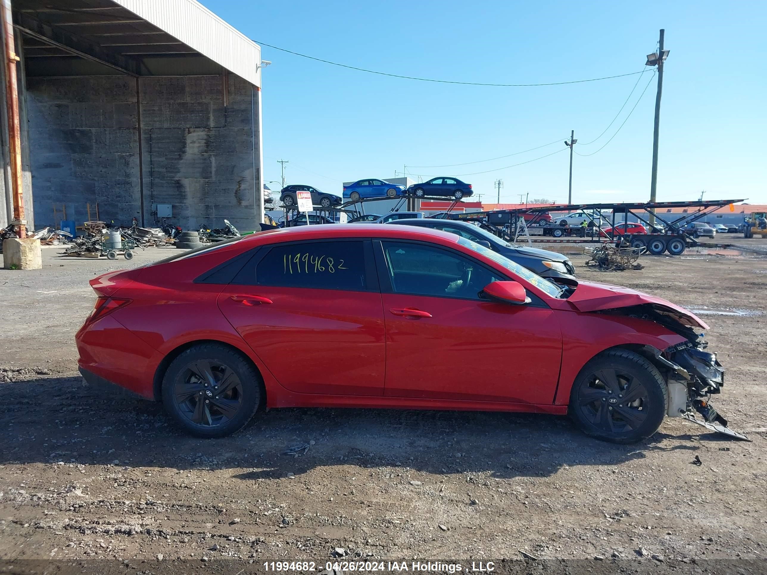 Photo 12 VIN: KMHLM4AG0NU311153 - HYUNDAI ELANTRA 