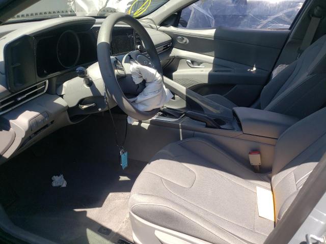 Photo 4 VIN: KMHLM4AG0NU323190 - HYUNDAI ELANTRA SE 