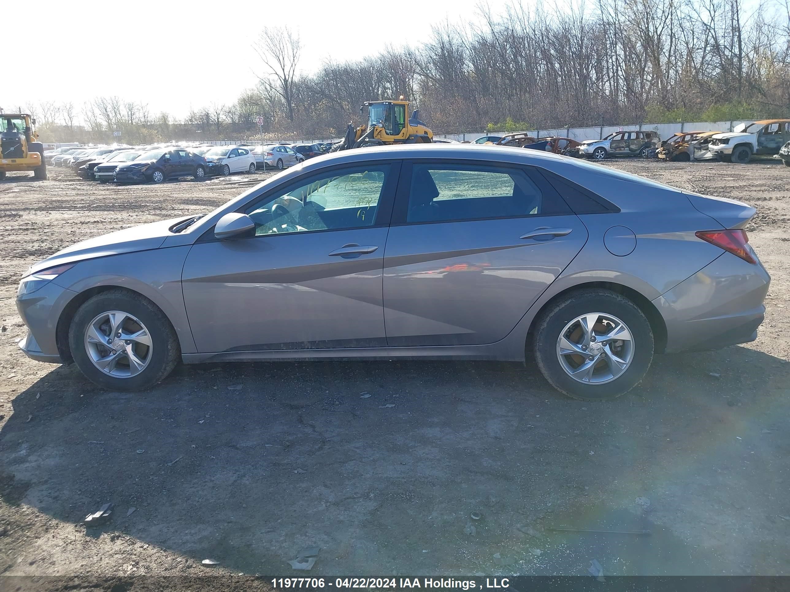 Photo 13 VIN: KMHLM4AG0PU379844 - HYUNDAI ELANTRA 