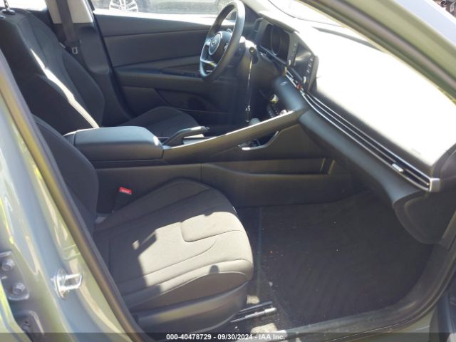 Photo 4 VIN: KMHLM4AG0PU396255 - HYUNDAI ELANTRA 