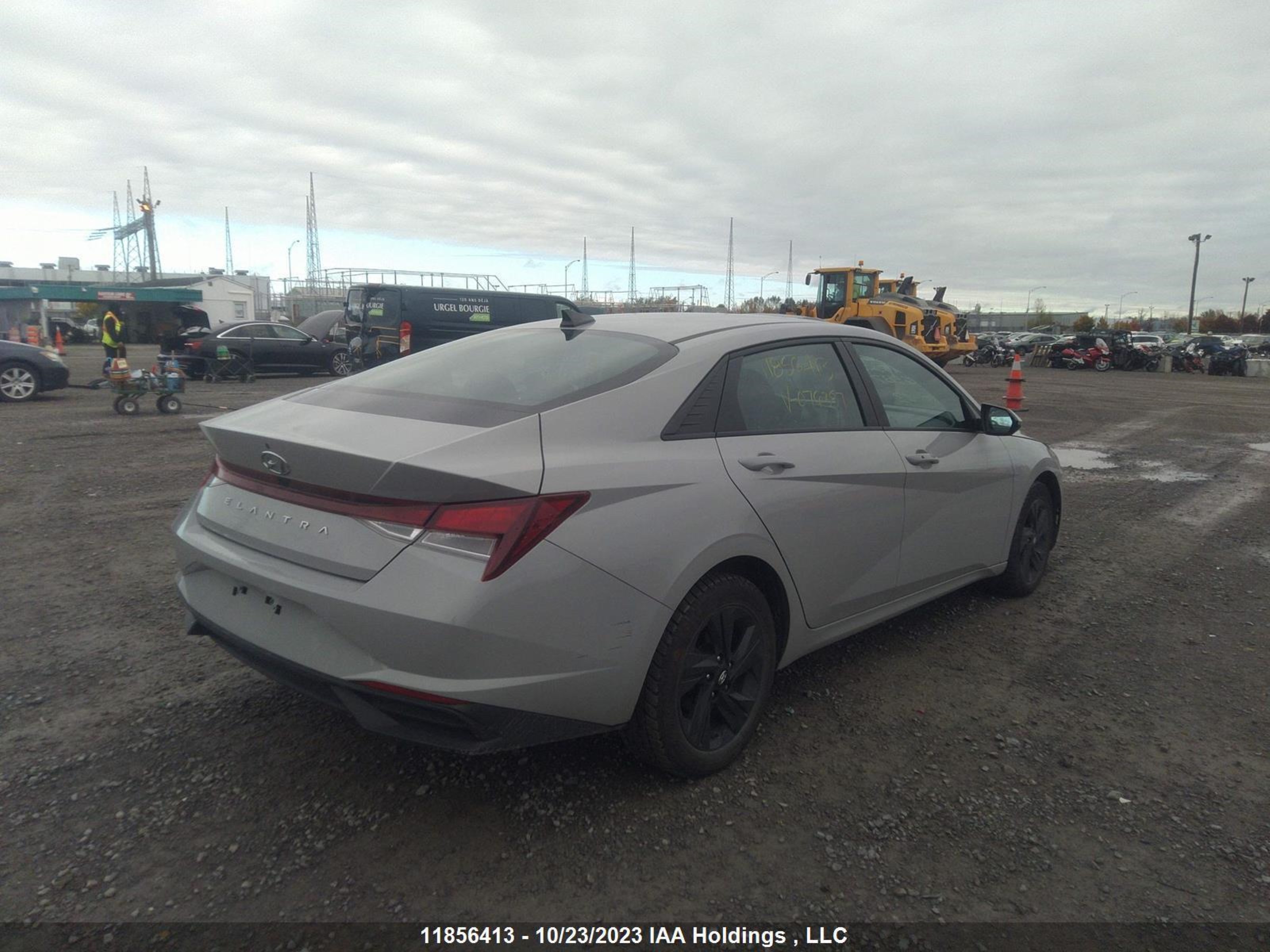 Photo 3 VIN: KMHLM4AG1MU076387 - HYUNDAI ELANTRA 