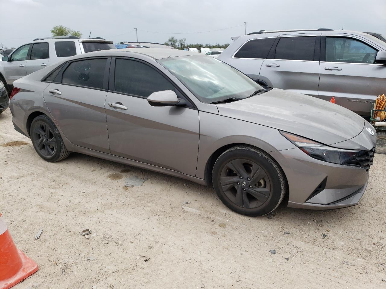 Photo 3 VIN: KMHLM4AG1MU121005 - HYUNDAI ELANTRA 