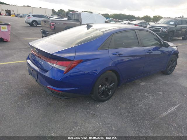 Photo 3 VIN: KMHLM4AG1NU239329 - HYUNDAI ELANTRA 