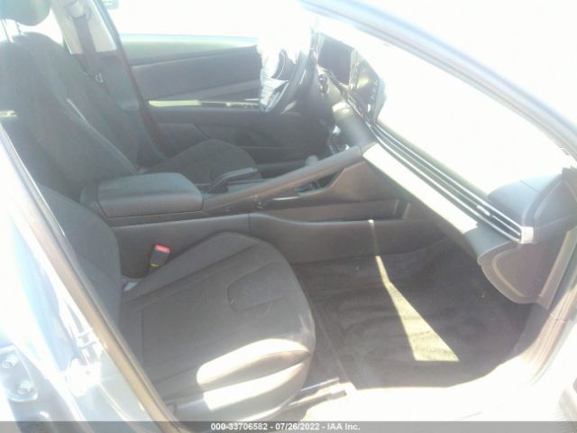 Photo 4 VIN: KMHLM4AG1NU320993 - HYUNDAI ELANTRA 