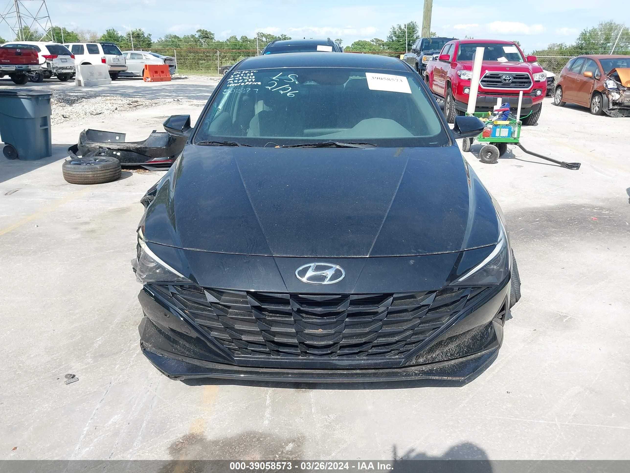 Photo 12 VIN: KMHLM4AG1PU502227 - HYUNDAI ELANTRA 