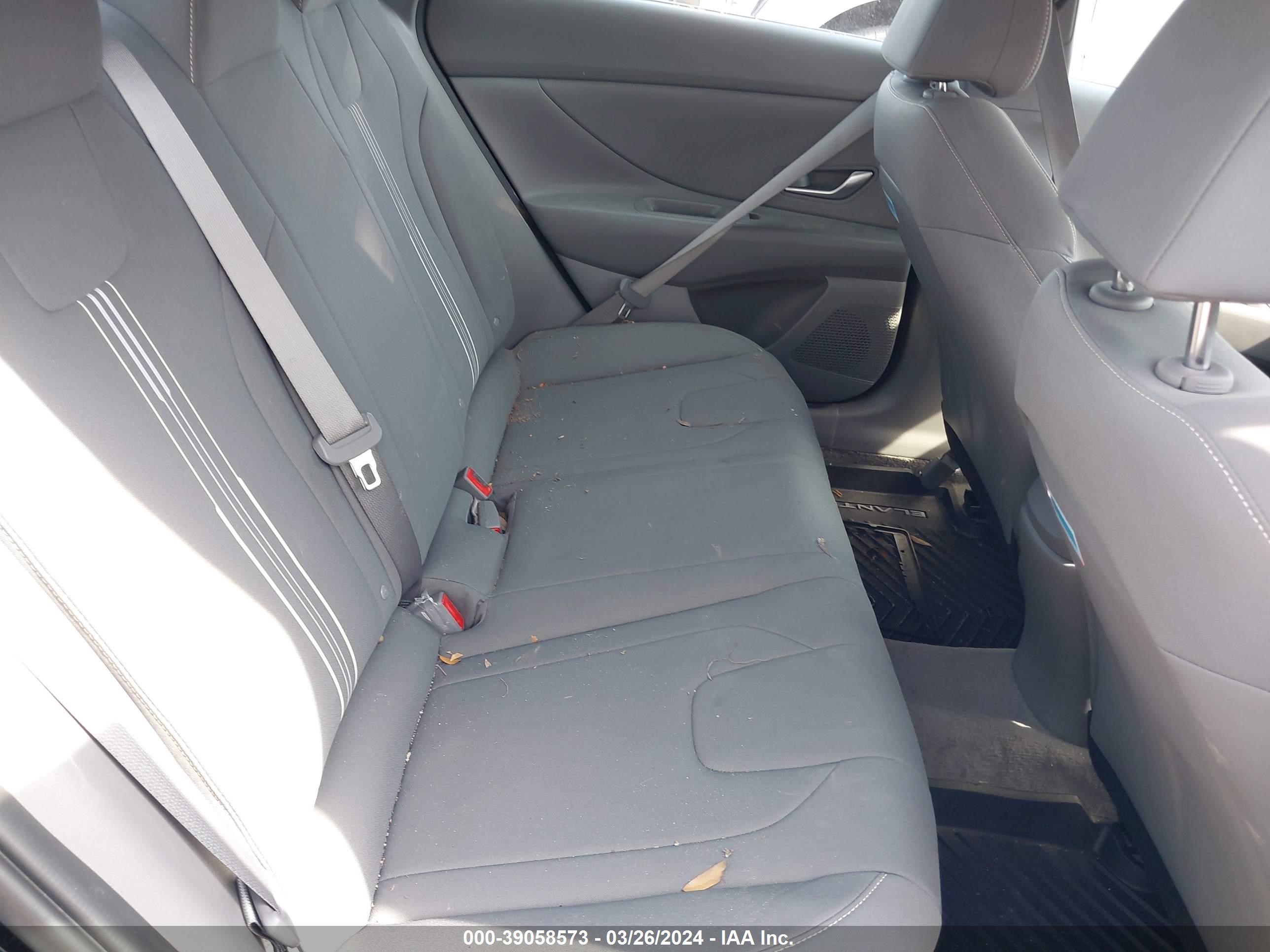 Photo 7 VIN: KMHLM4AG1PU502227 - HYUNDAI ELANTRA 