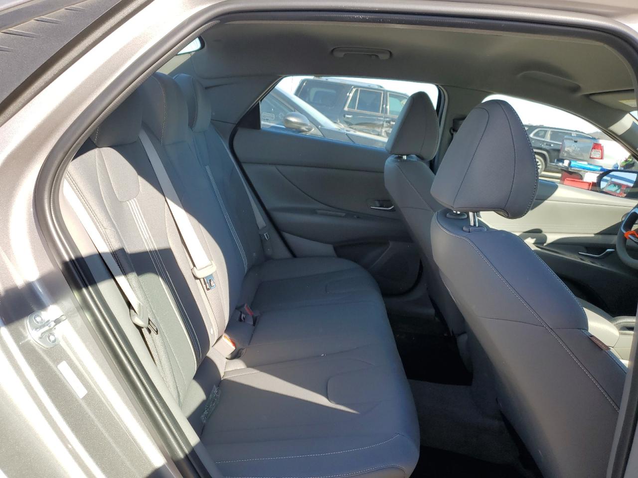 Photo 9 VIN: KMHLM4AG1PU535194 - HYUNDAI ELANTRA 