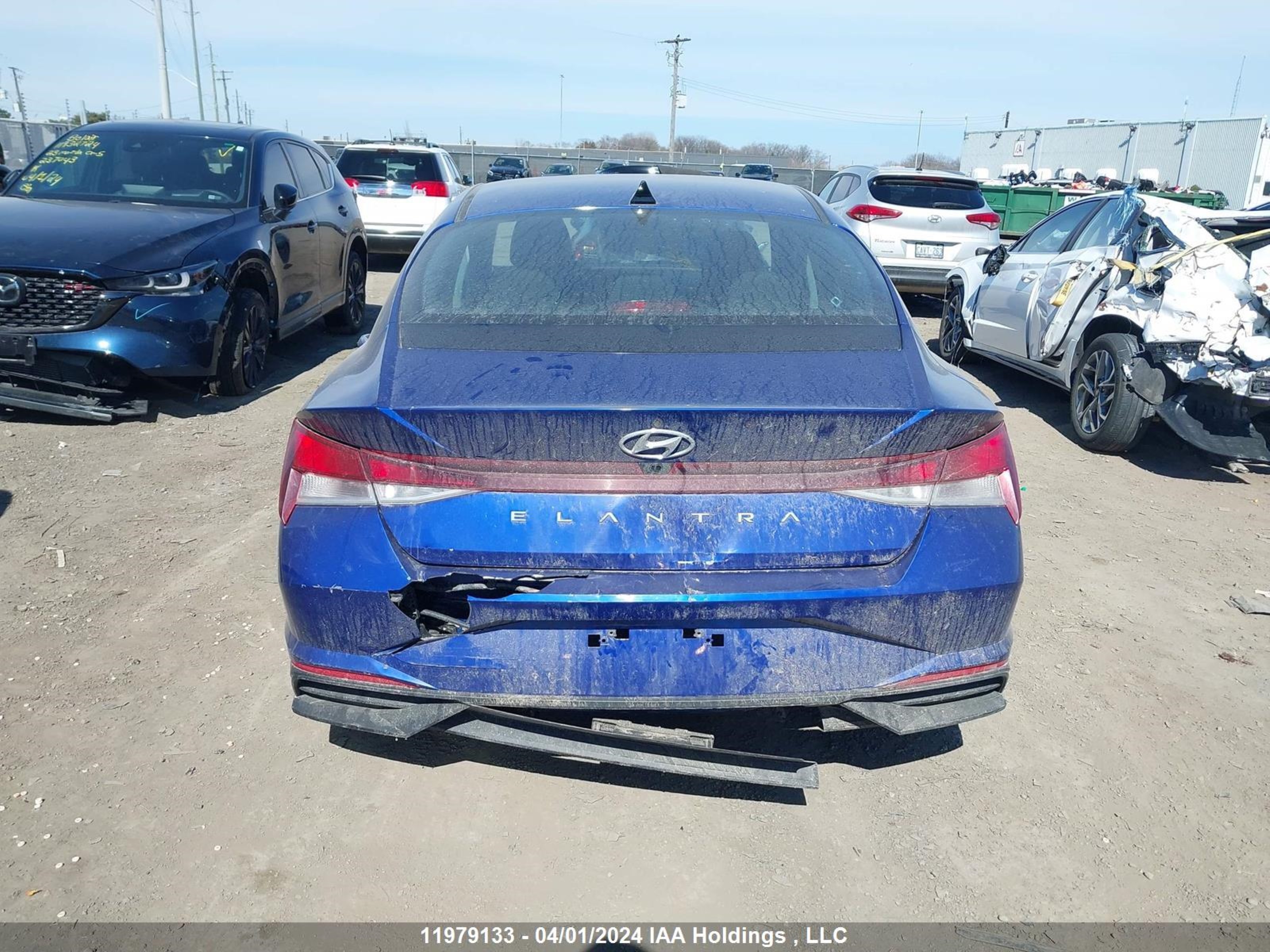 Photo 16 VIN: KMHLM4AG2MU140520 - HYUNDAI ELANTRA SE 