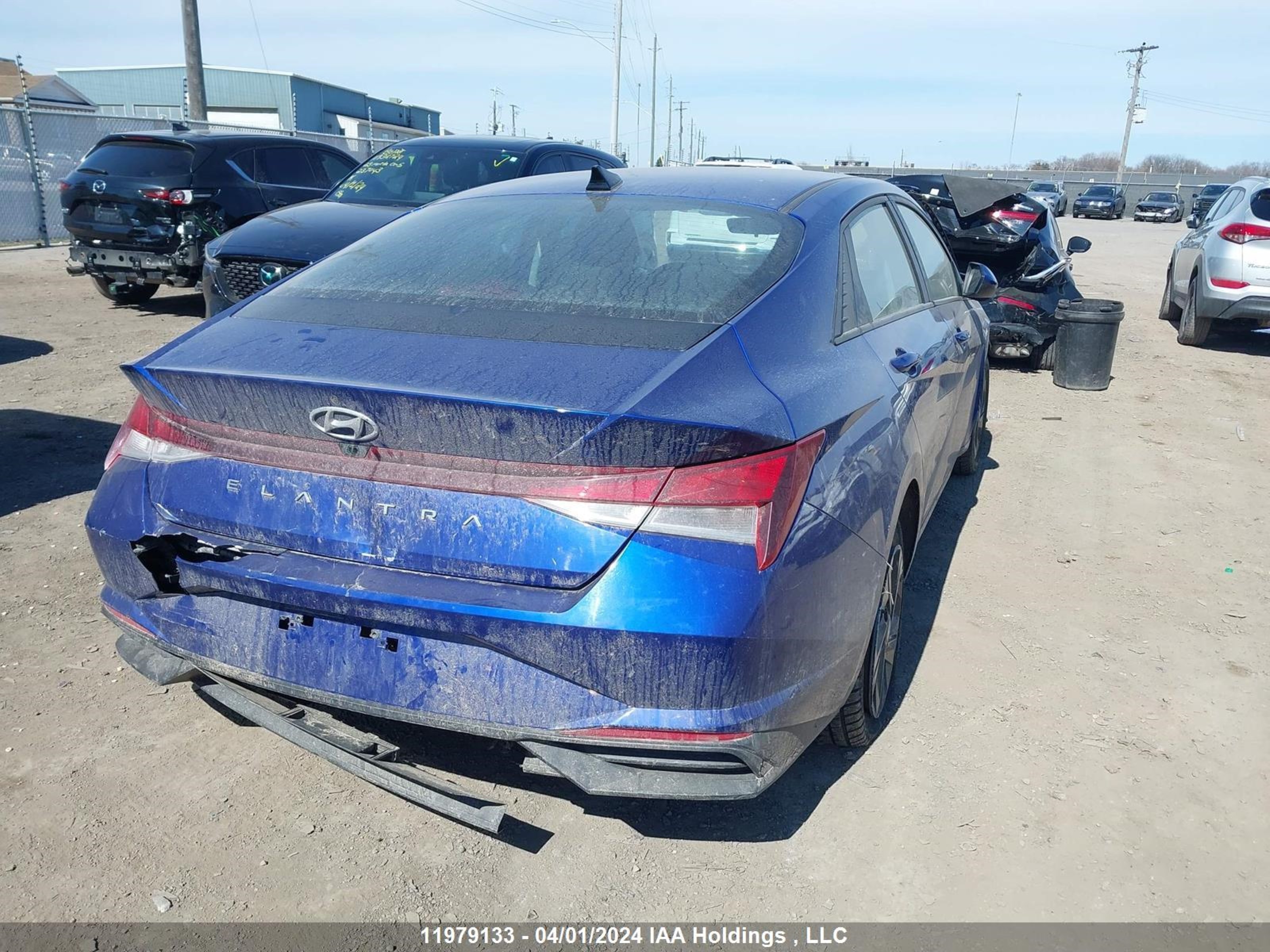 Photo 3 VIN: KMHLM4AG2MU140520 - HYUNDAI ELANTRA SE 