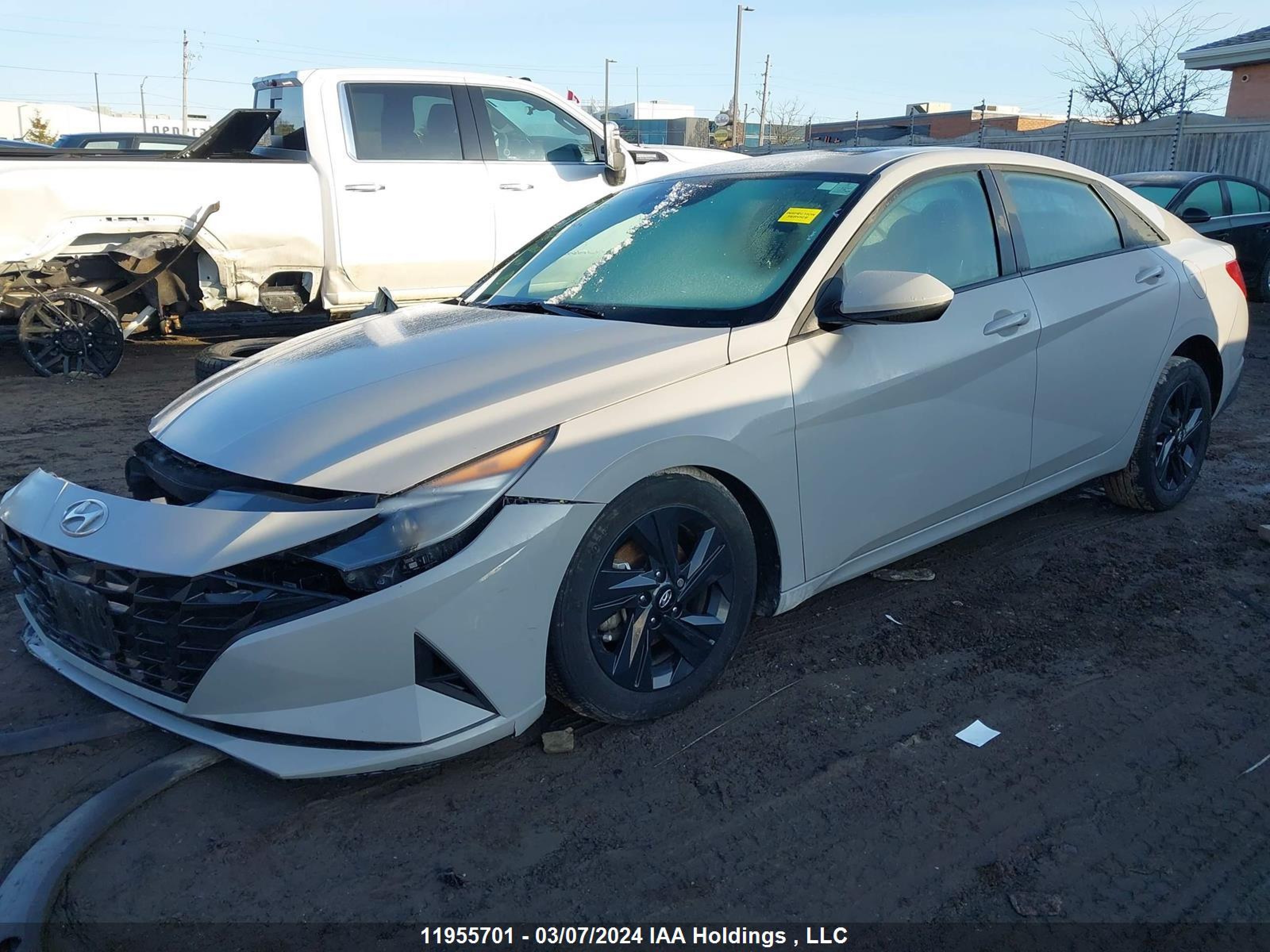 Photo 1 VIN: KMHLM4AG2NU318511 - HYUNDAI ELANTRA 