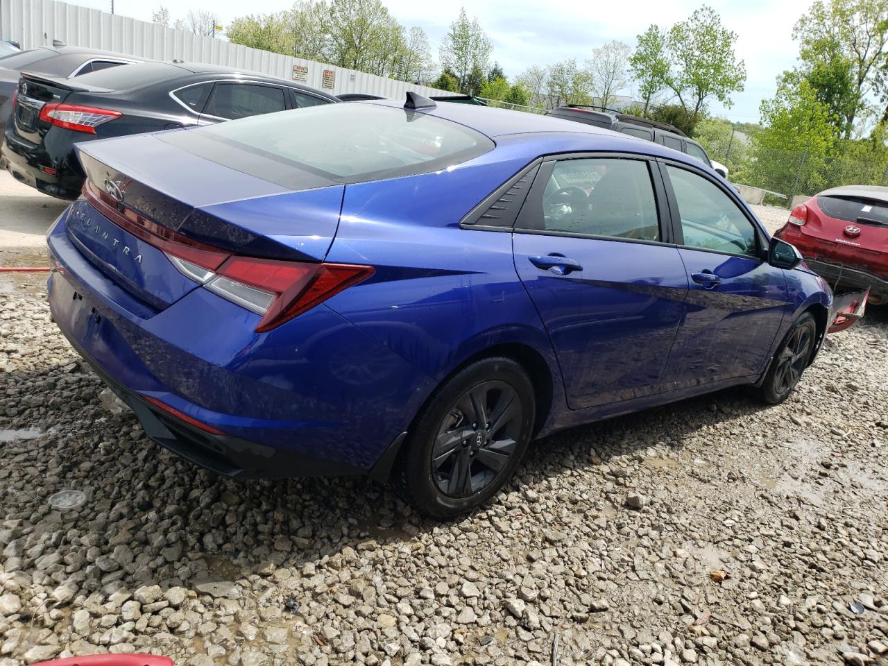 Photo 2 VIN: KMHLM4AG2PU394989 - HYUNDAI ELANTRA 