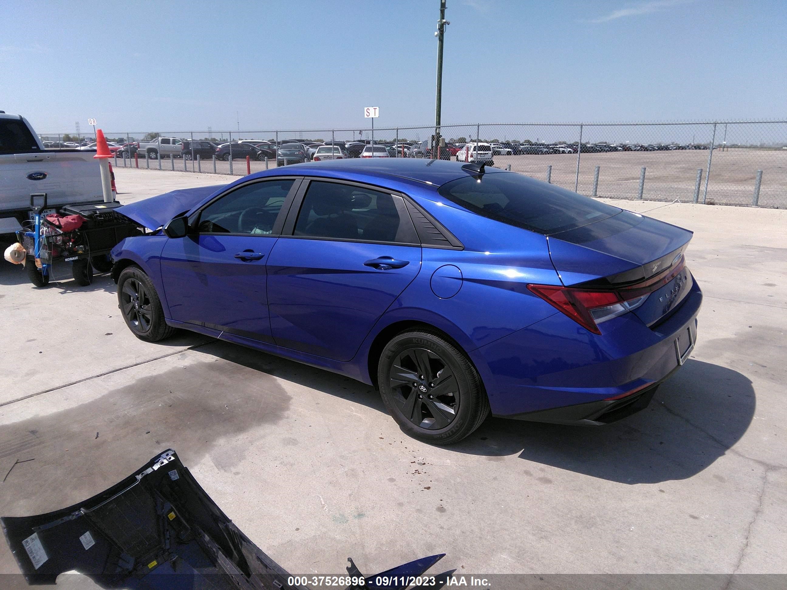 Photo 2 VIN: KMHLM4AG2PU475829 - HYUNDAI ELANTRA 