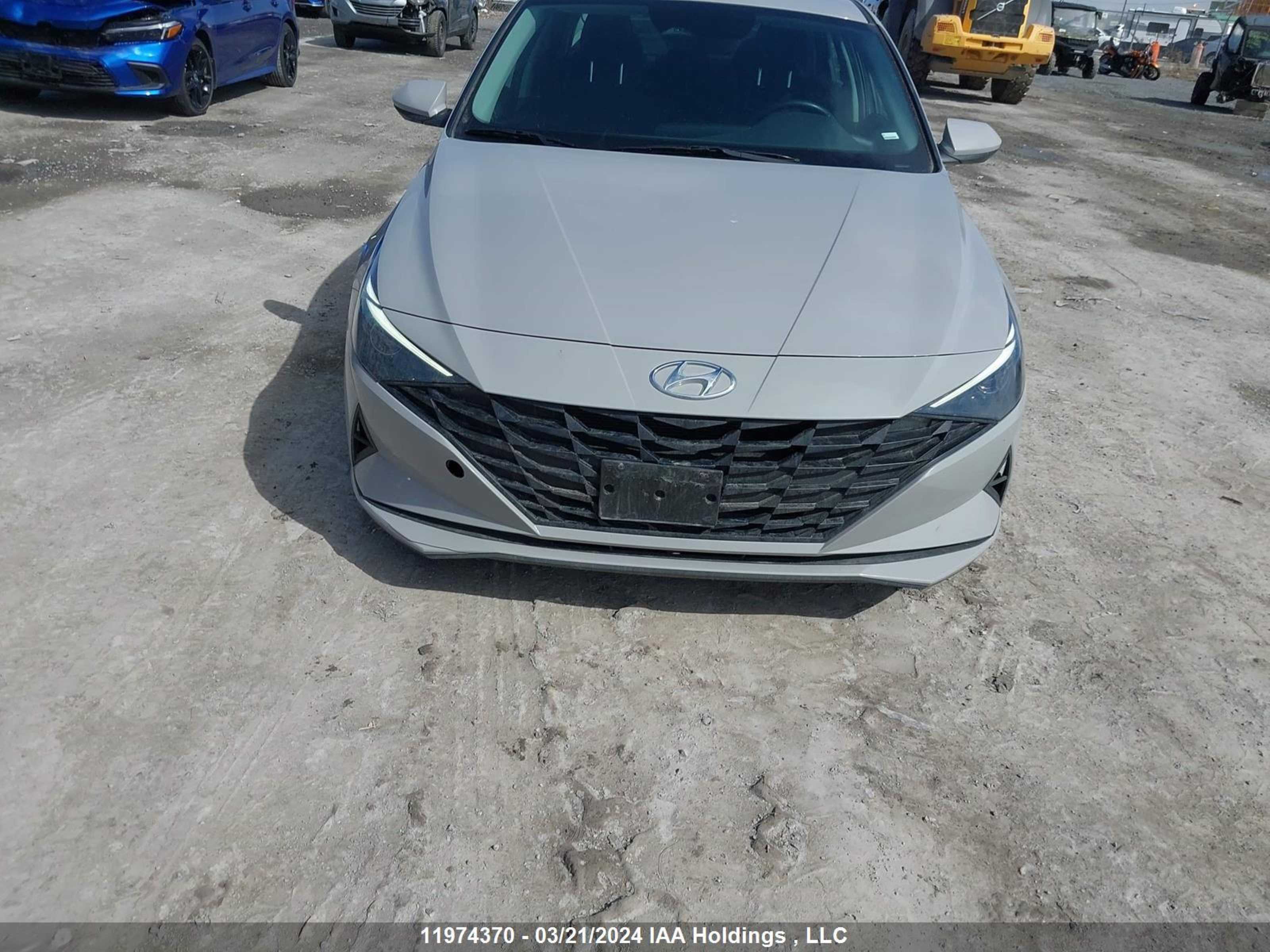 Photo 11 VIN: KMHLM4AG2PU483638 - HYUNDAI ELANTRA 