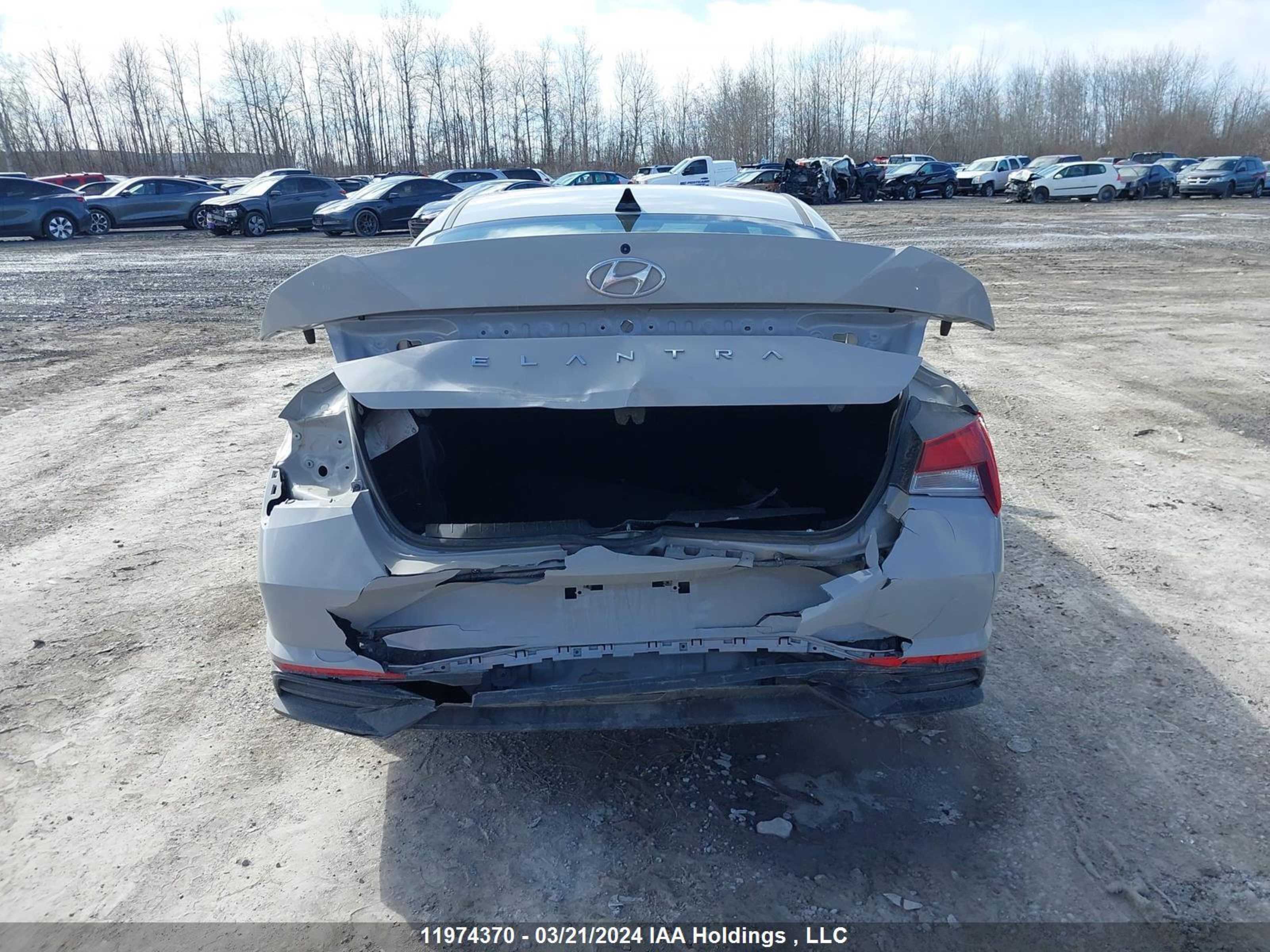 Photo 15 VIN: KMHLM4AG2PU483638 - HYUNDAI ELANTRA 