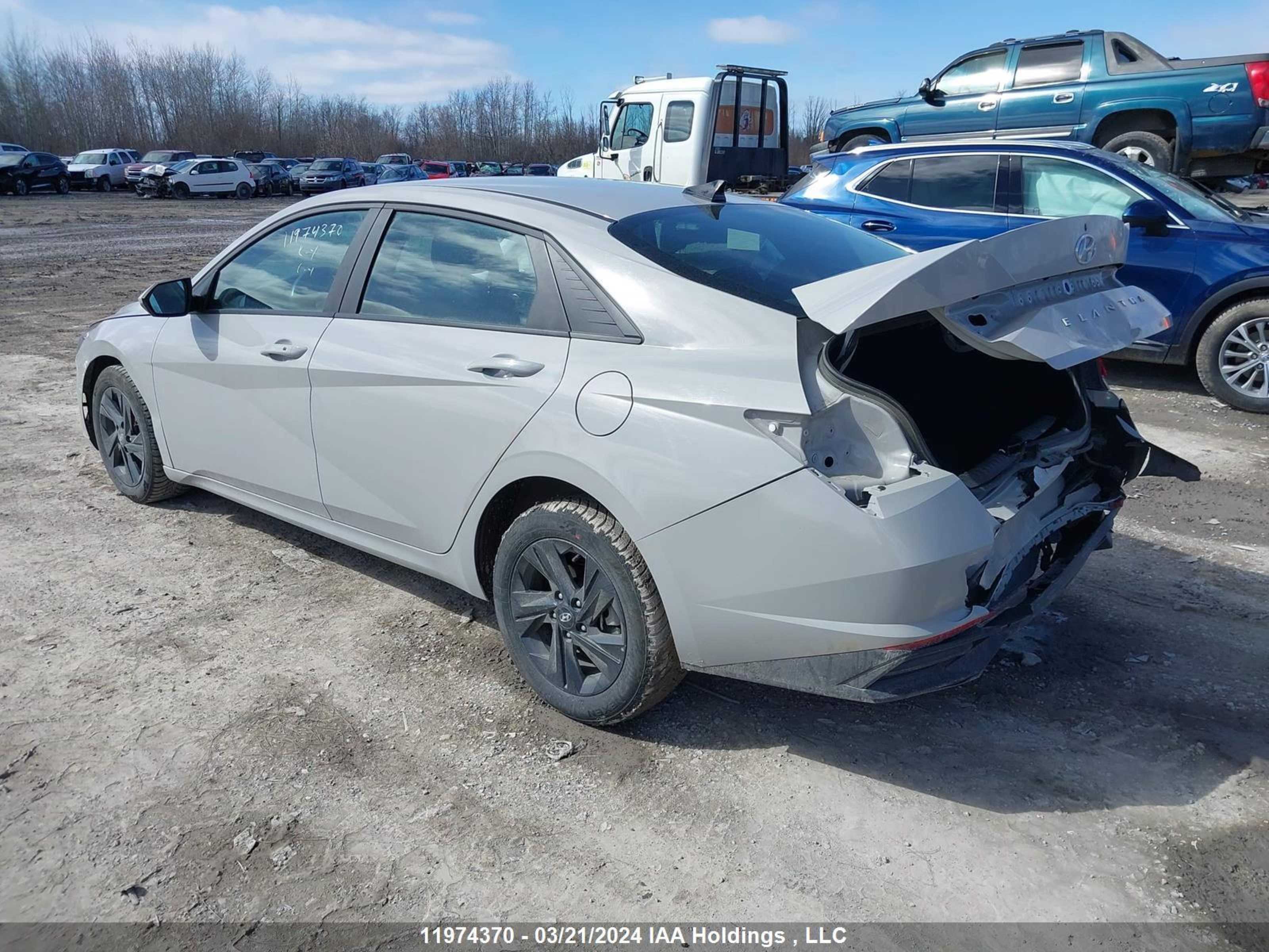 Photo 2 VIN: KMHLM4AG2PU483638 - HYUNDAI ELANTRA 