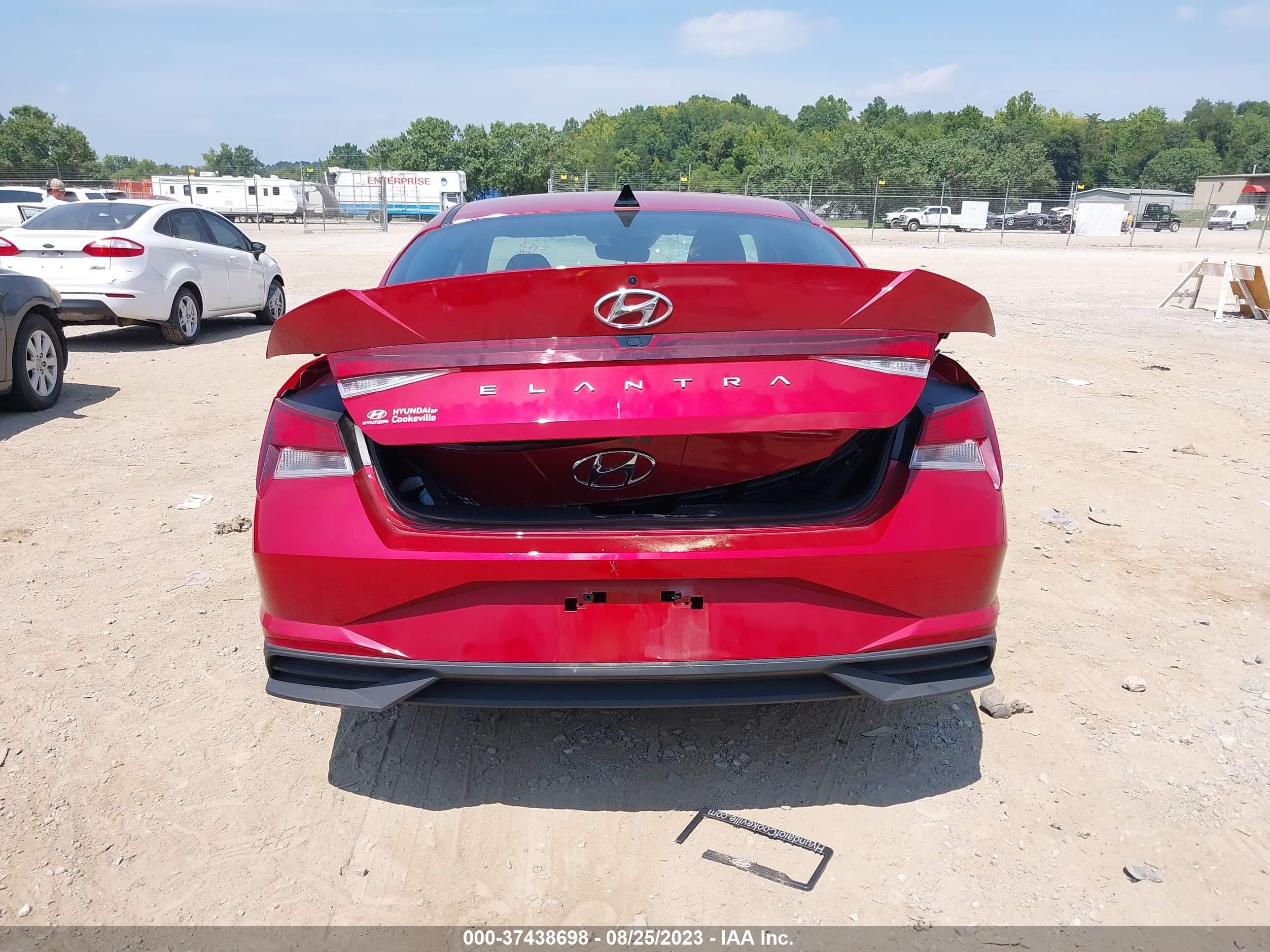 Photo 15 VIN: KMHLM4AG2PU486359 - HYUNDAI ELANTRA 