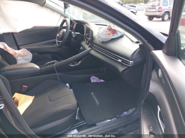 Photo 4 VIN: KMHLM4AG3MU142339 - HYUNDAI ELANTRA 