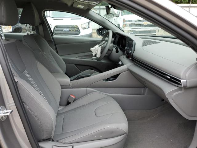 Photo 4 VIN: KMHLM4AG3MU211983 - HYUNDAI ELANTRA SE 