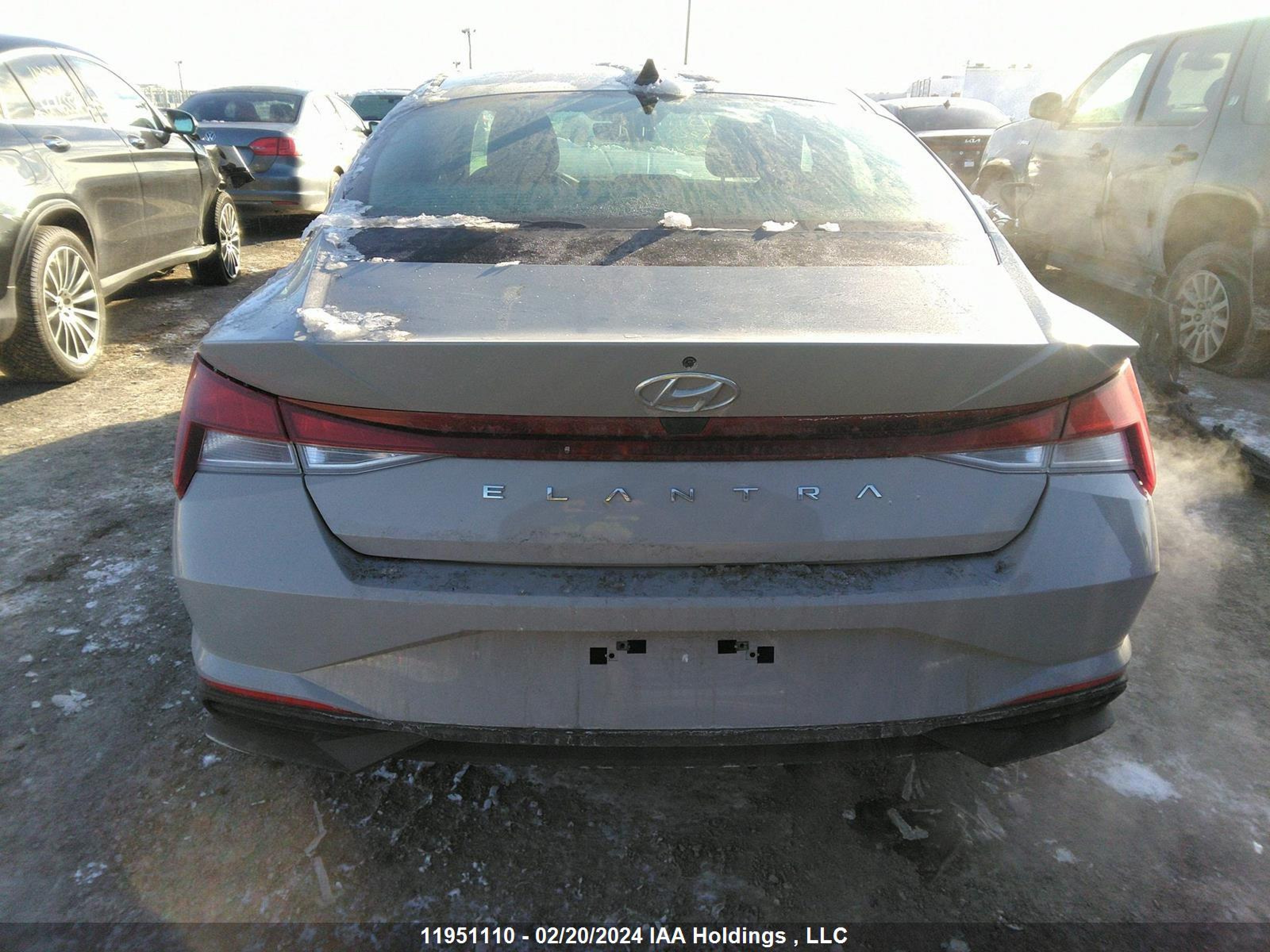 Photo 16 VIN: KMHLM4AG3NU301278 - HYUNDAI ELANTRA 