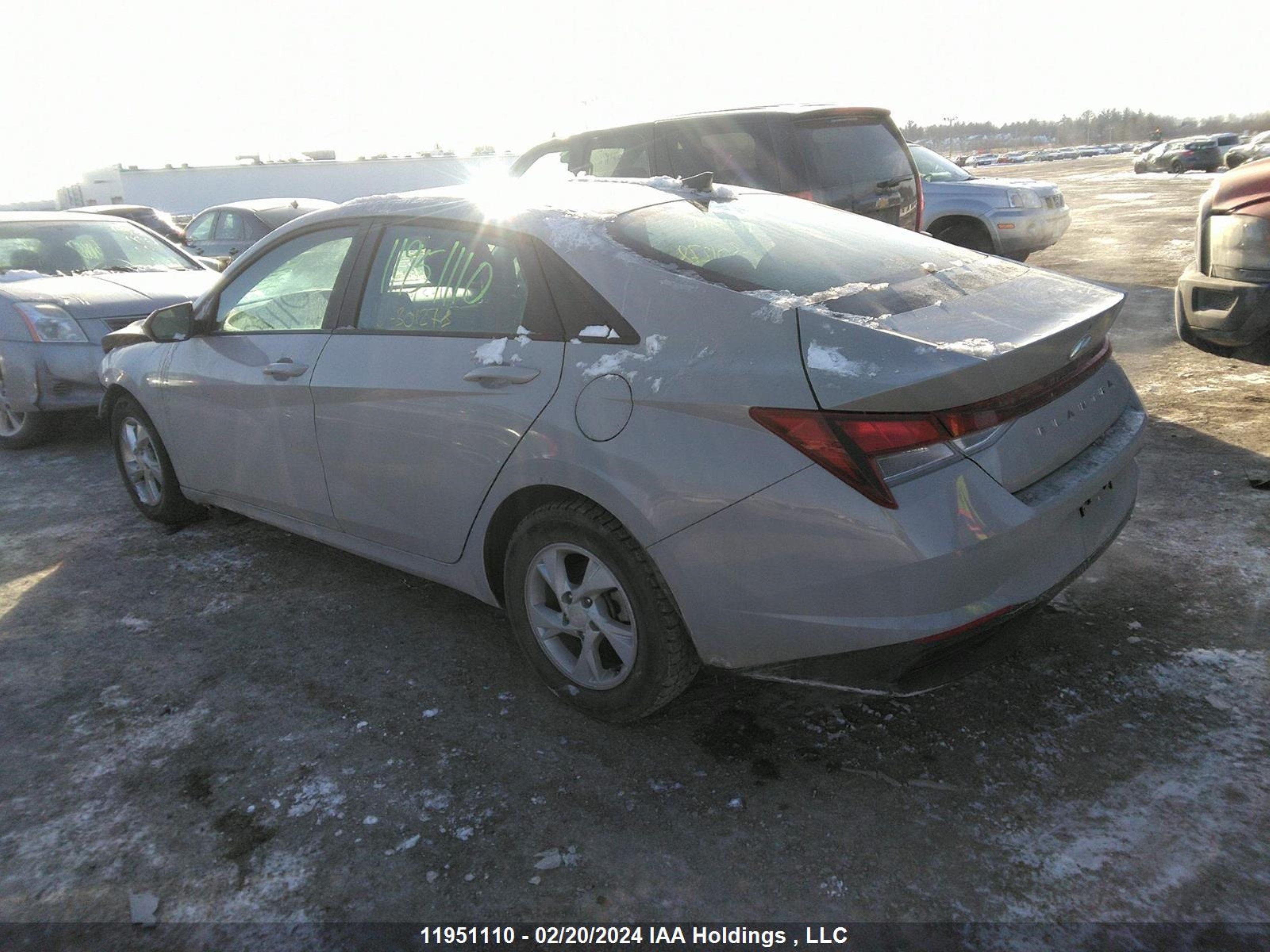 Photo 2 VIN: KMHLM4AG3NU301278 - HYUNDAI ELANTRA 