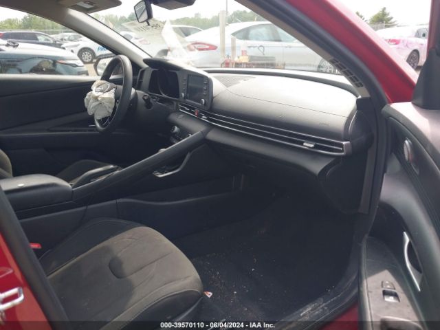 Photo 4 VIN: KMHLM4AG3PU372662 - HYUNDAI ELANTRA 