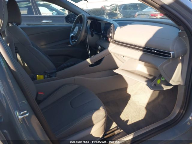 Photo 4 VIN: KMHLM4AG4PU439821 - HYUNDAI ELANTRA 