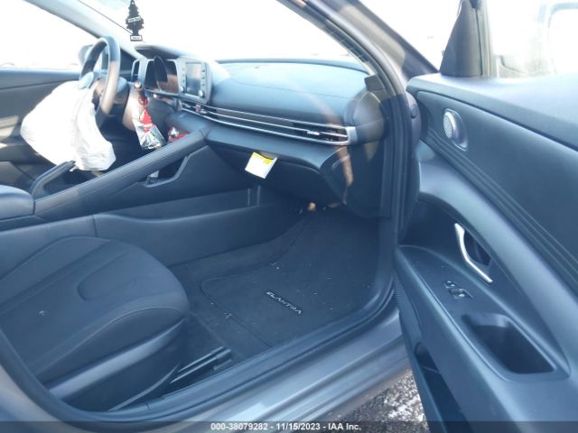 Photo 4 VIN: KMHLM4AG4PU525503 - HYUNDAI ELANTRA 