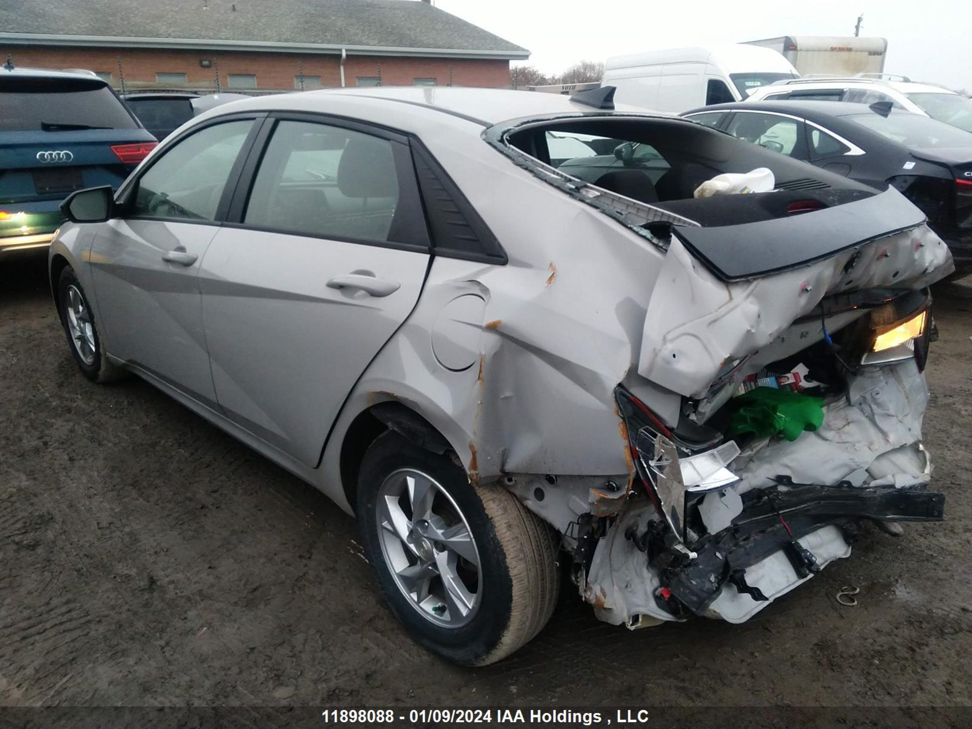 Photo 2 VIN: KMHLM4AG5MU177366 - HYUNDAI ELANTRA 