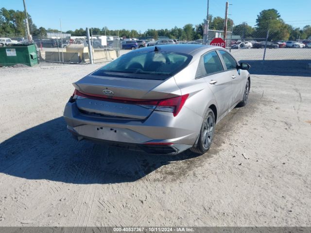 Photo 3 VIN: KMHLM4AG5PU452397 - HYUNDAI ELANTRA 