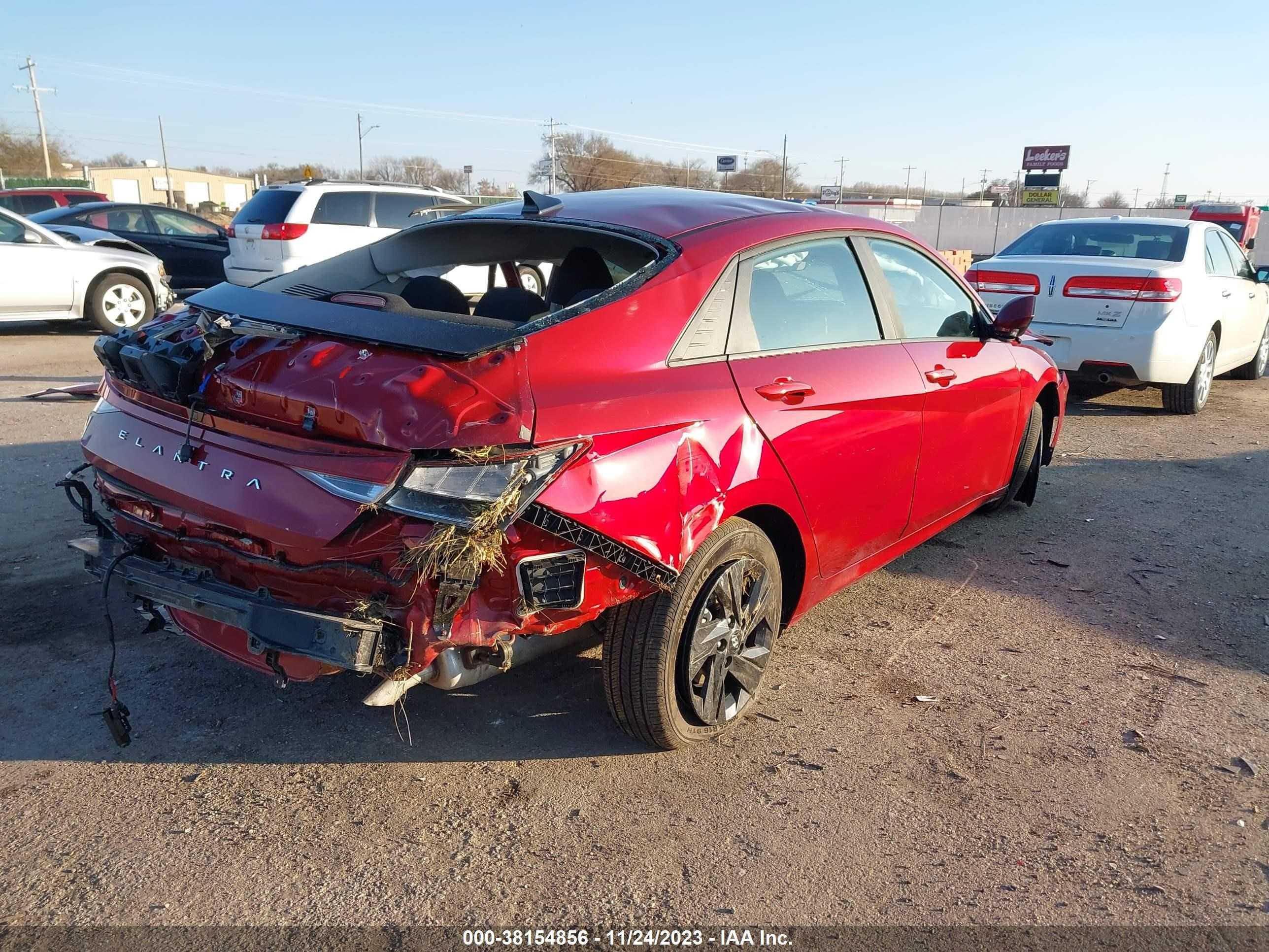 Photo 3 VIN: KMHLM4AG5PU626467 - HYUNDAI ELANTRA 