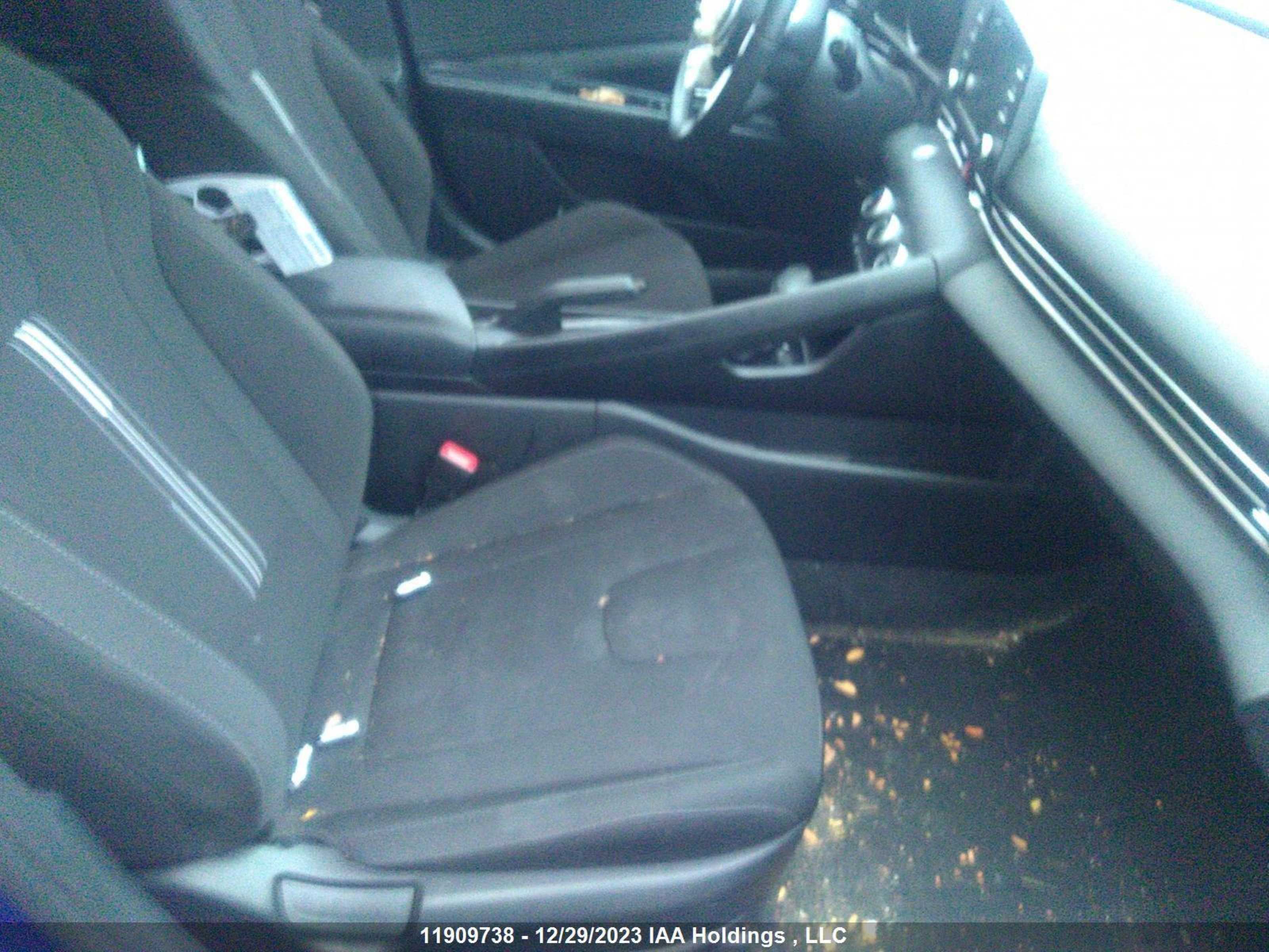 Photo 4 VIN: KMHLM4AG6MU084372 - HYUNDAI ELANTRA 